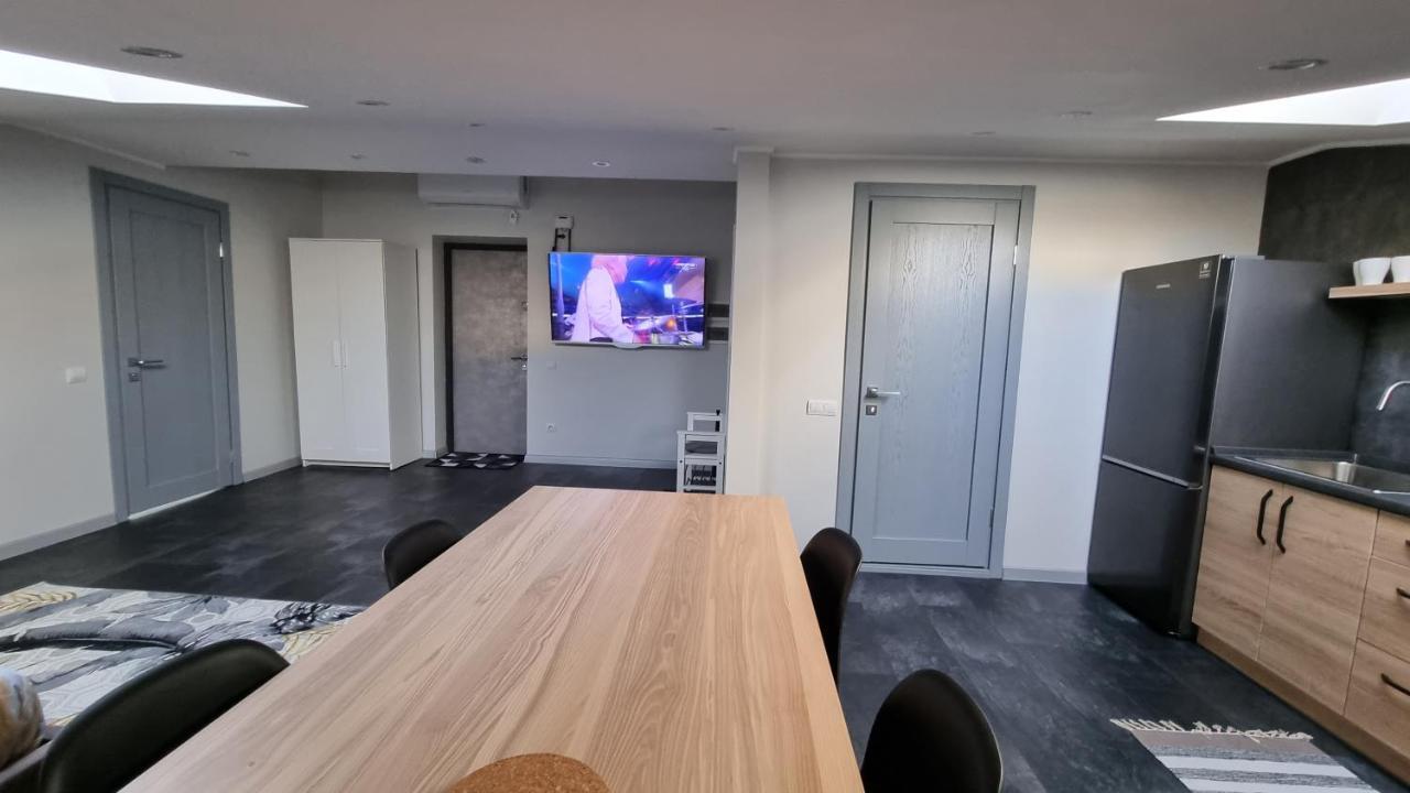 Ferienwohnung Mansarda Kamjanez-Podilskyj Exterior foto