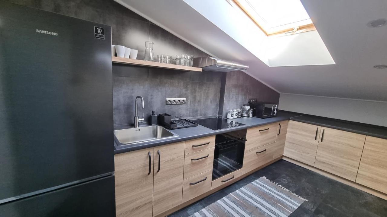 Ferienwohnung Mansarda Kamjanez-Podilskyj Exterior foto